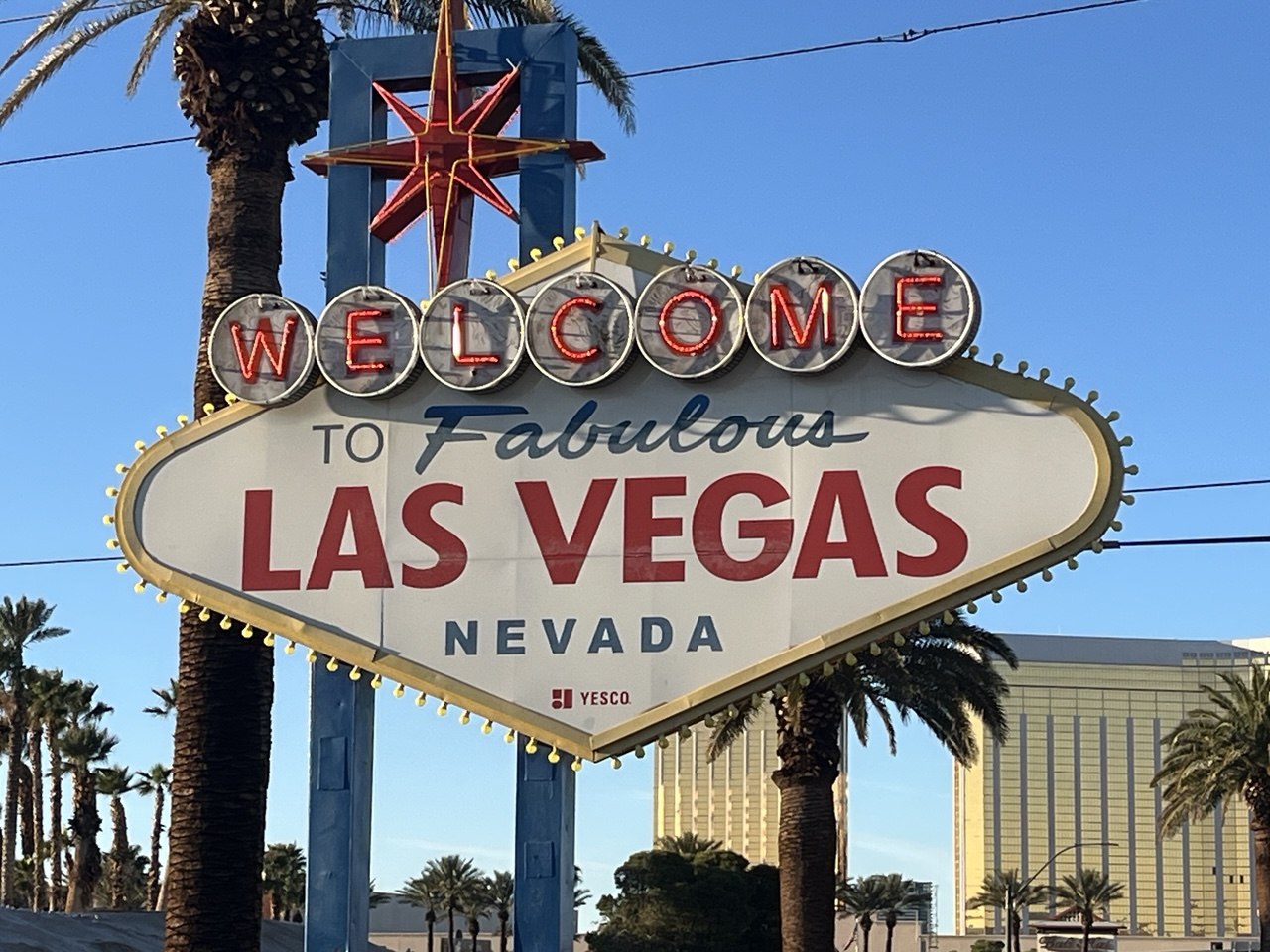Welcome to Fabulous Las Vegas sign